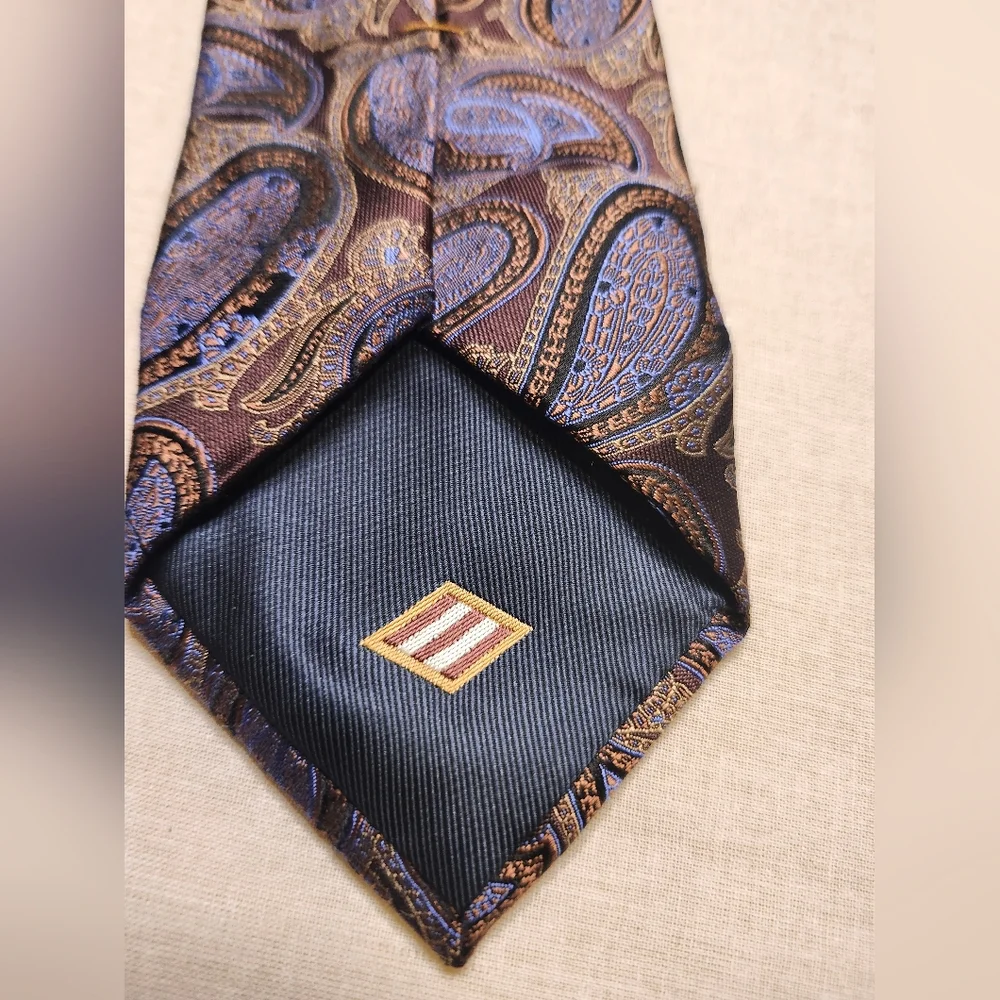 Joseph Abboud Paisley Silk Tie